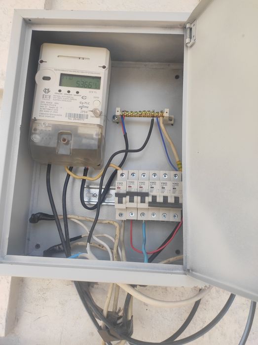 Elektrik xizmati bor 24/7 sergili