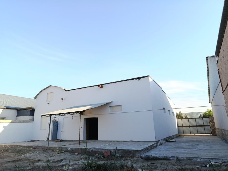 Урганч шахрида Нотурар бино сотилади