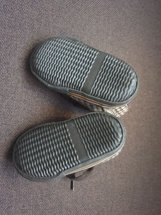 Бебешки обувки буйки