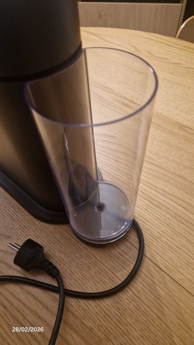Nespresso Vertuo Next Deluxe Chrome cu tot cu cafea !