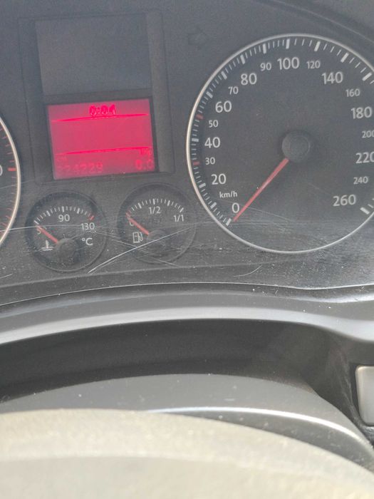 Auto продавам коли