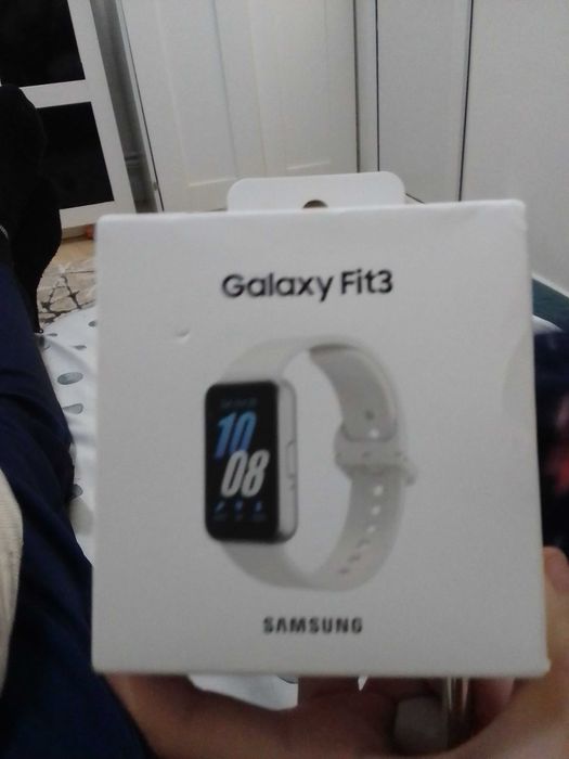 Vând Galaxy Fit3 Nou