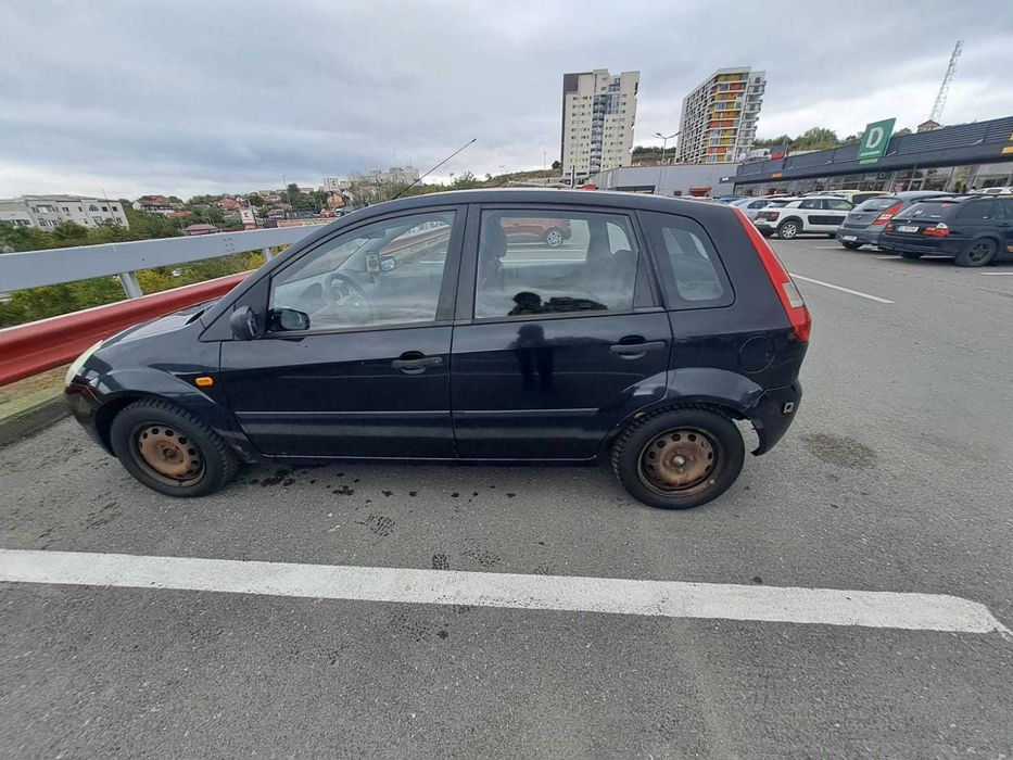 FORD Fiesta 2004 — imagine 5