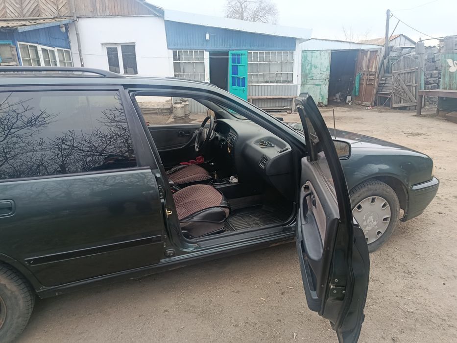 Продам машину ниссан