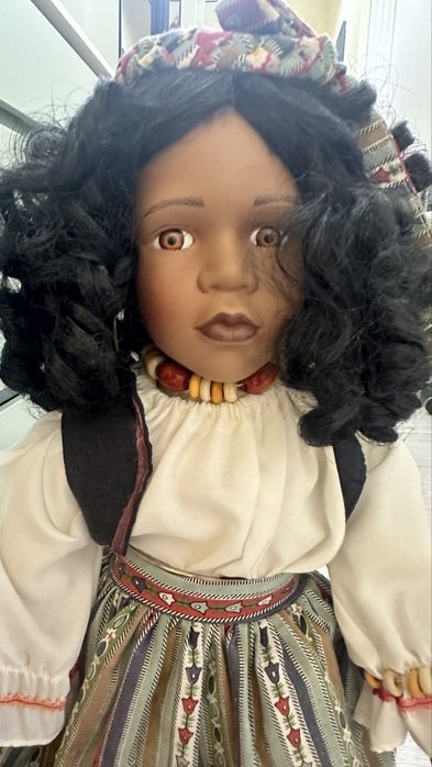 Куклы  фарфоровые