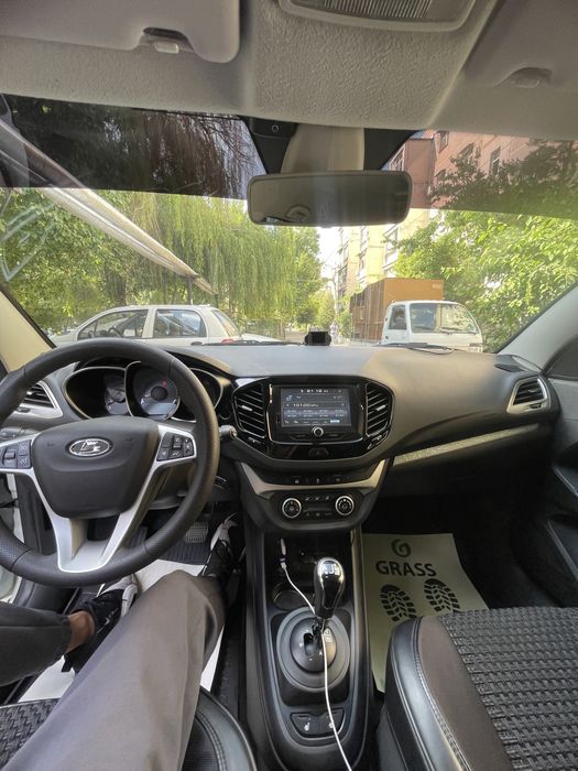 Lada vesta sw cross 2019