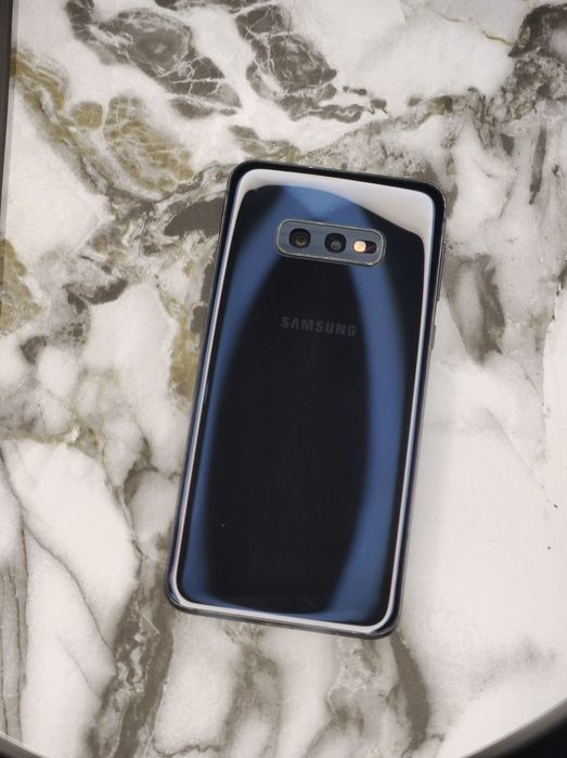 Samsung Galaxy S10e