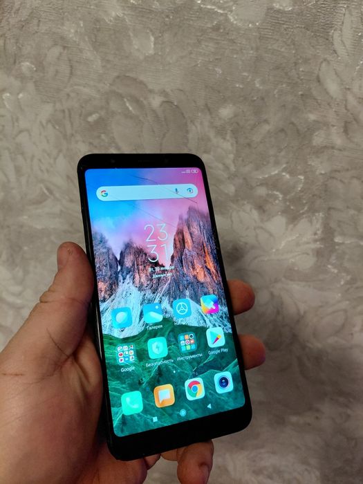 Xiaomi Redmi 5 plus 4/64gb