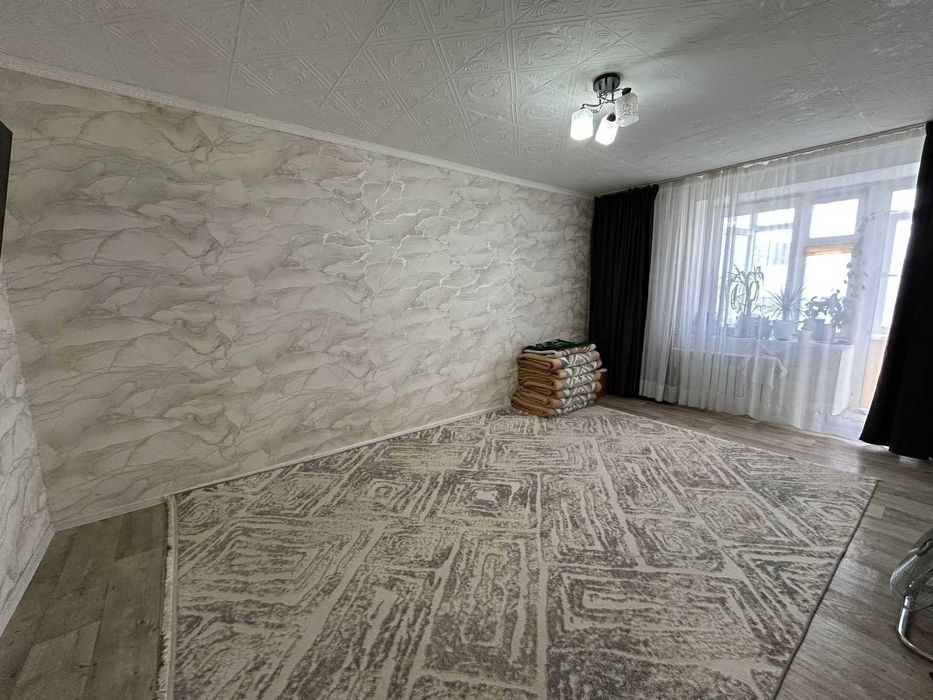 Продам 1 комнатная на 8мкр