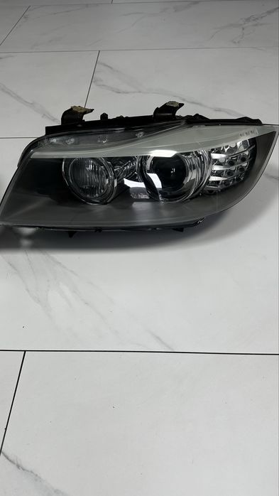 Vand Far/Faruri xenon adaptiv Bmw e90 LCI
