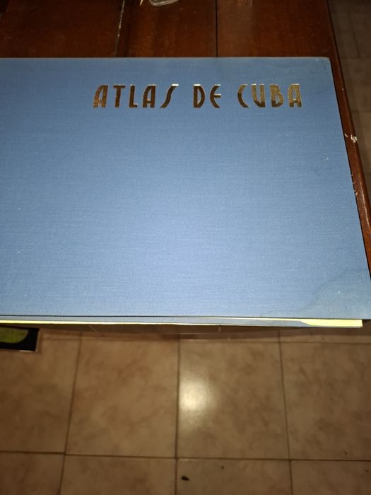 Продавам атлас колекционерски ATLAS DE CUBA