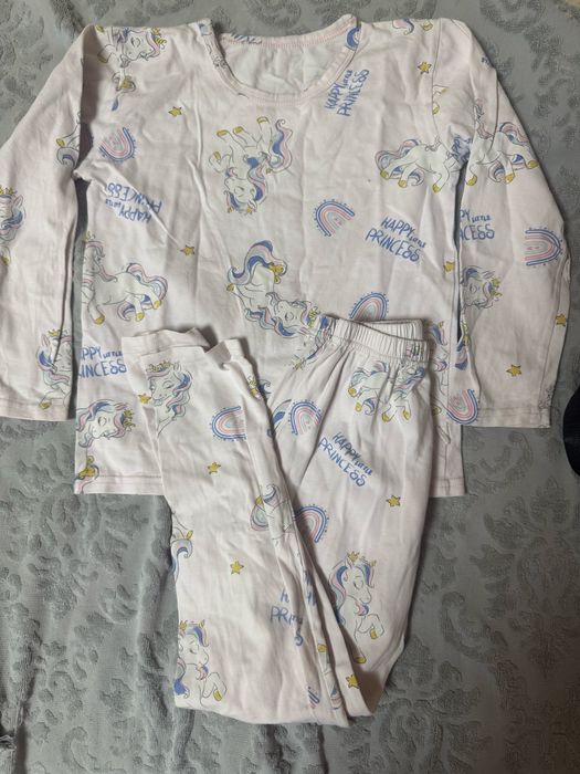 Детские вещи за 5000 весь пакет.