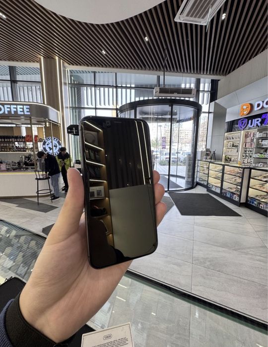 iPhone 11 64gb radnoy