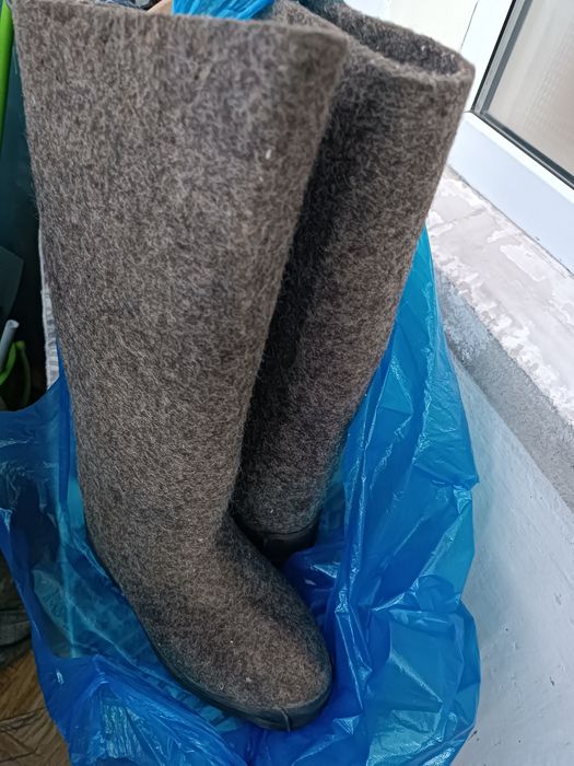 Валенки новые 9000