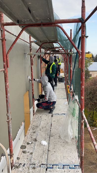 Constructii si renovari case/apartamente/spatii comerciale