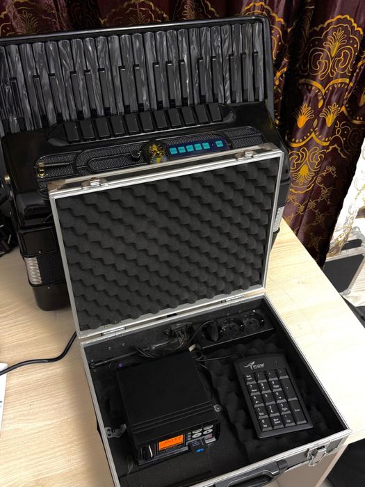 Acordeon cu midi  6 kg