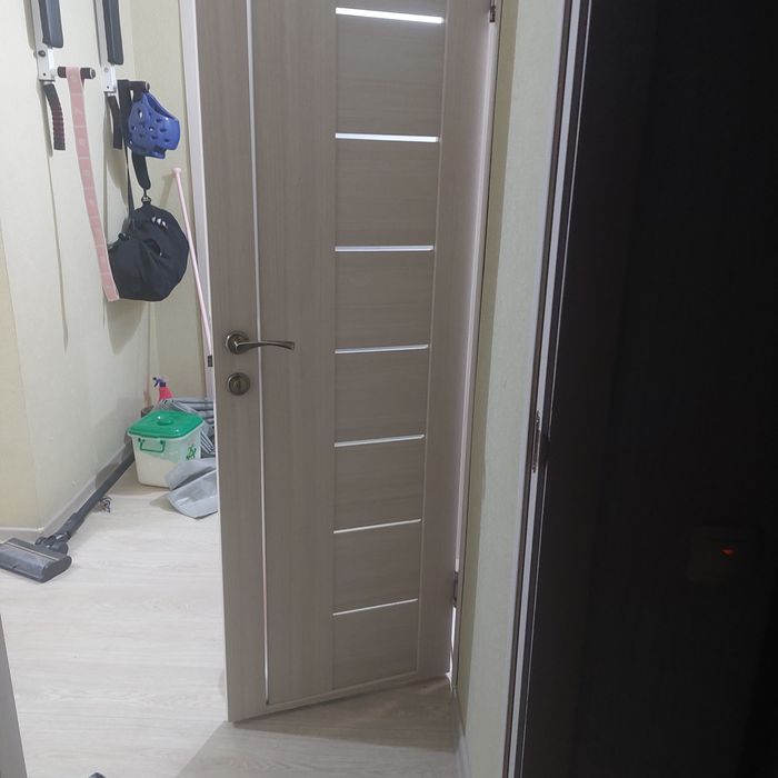 продам дверь б/у