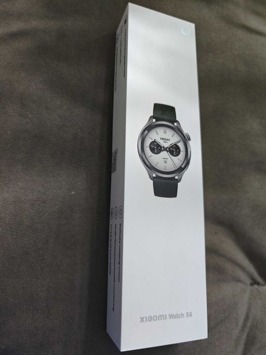 смарт часы Xiaomi Watch S4 черные новые
