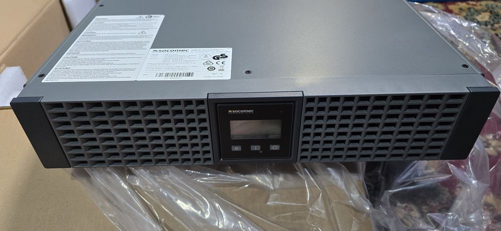 UPS Socomec NRT2-U2200 nou