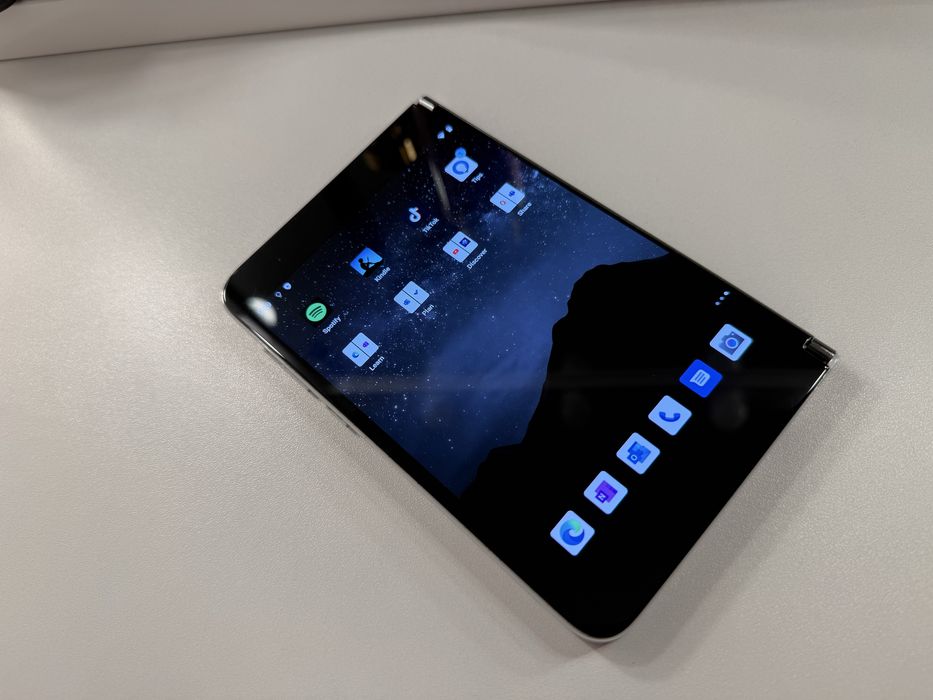 Telefon Microsoft Surface Duo 256GB
