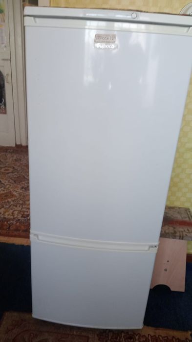 Продам холодильник б/у, г. Рудный.