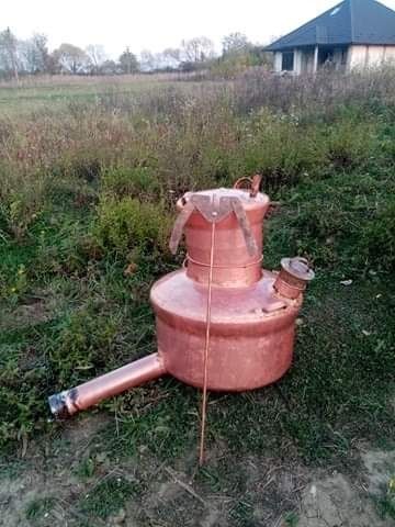 Vand cazan de tuica de 75litri complet este confecționat din cupru ali