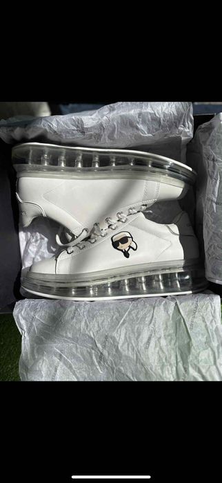 Оригинални обувки