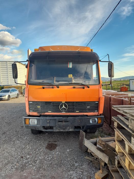 Продавам Мерцедеси на части