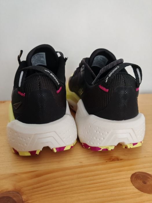 Pantofi alergare trail dama Brooks Caldera 8,mărimea 40 Green FW'25