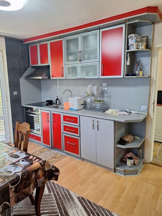 Продава се Етаж от къща в Омуртаг - 165 кв.м за 538 €/кв.м - Снимка #4