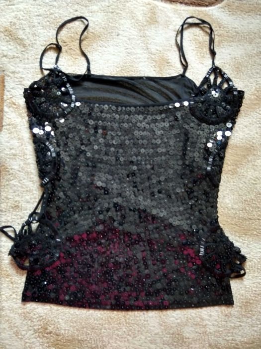 o bluza si o fusta de ocazie