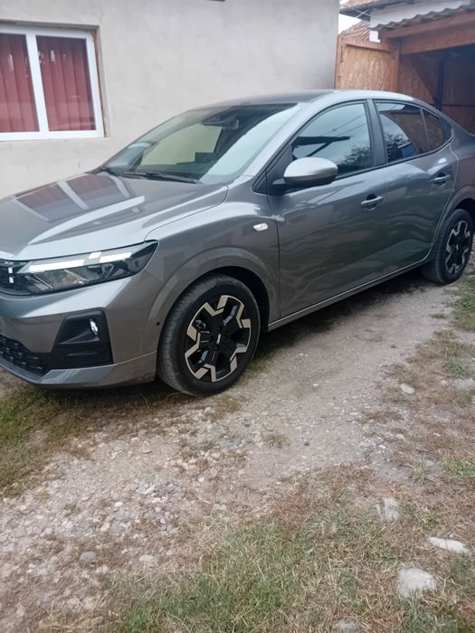 Vând dacia logan  journey facelift.1.0 tce 100cp BENZINĂ. Unic proprietar  ,  2026,   .Garanție 3 ani de fabrică