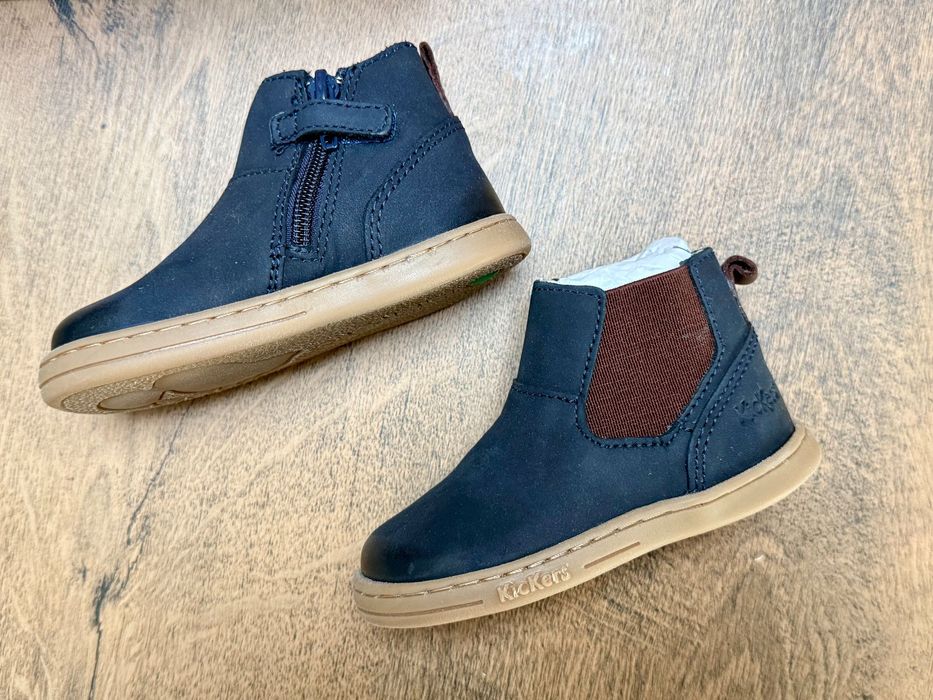 Чисто нови детски боти Kickers