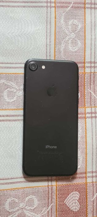 IPhone 7 cu microfon si difuzor apeluri defecte in rest functional