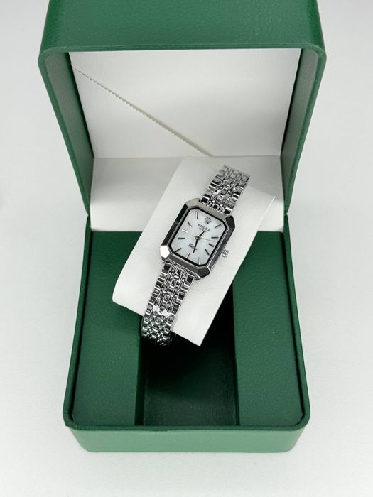 Женские стильные часы (в стиле Rolex)