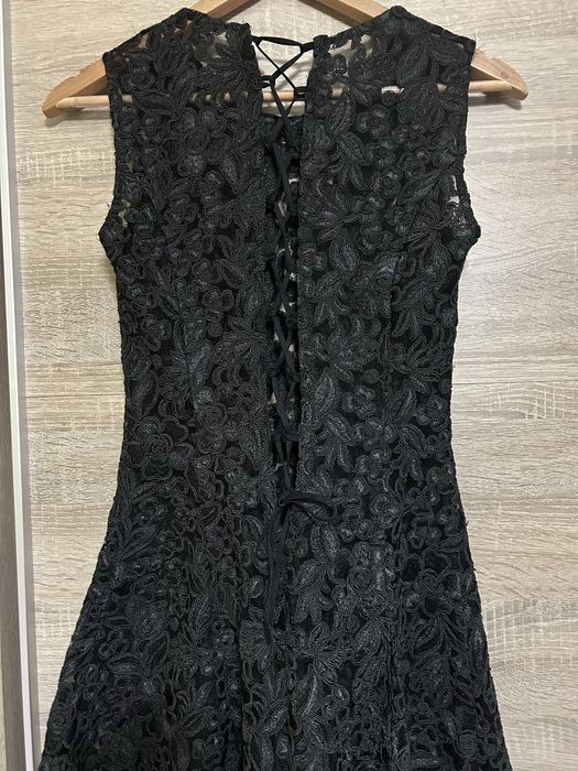 Елегантна рокля на Lucy fashion