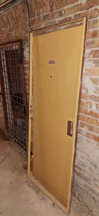 Масивна метална врата 200/80