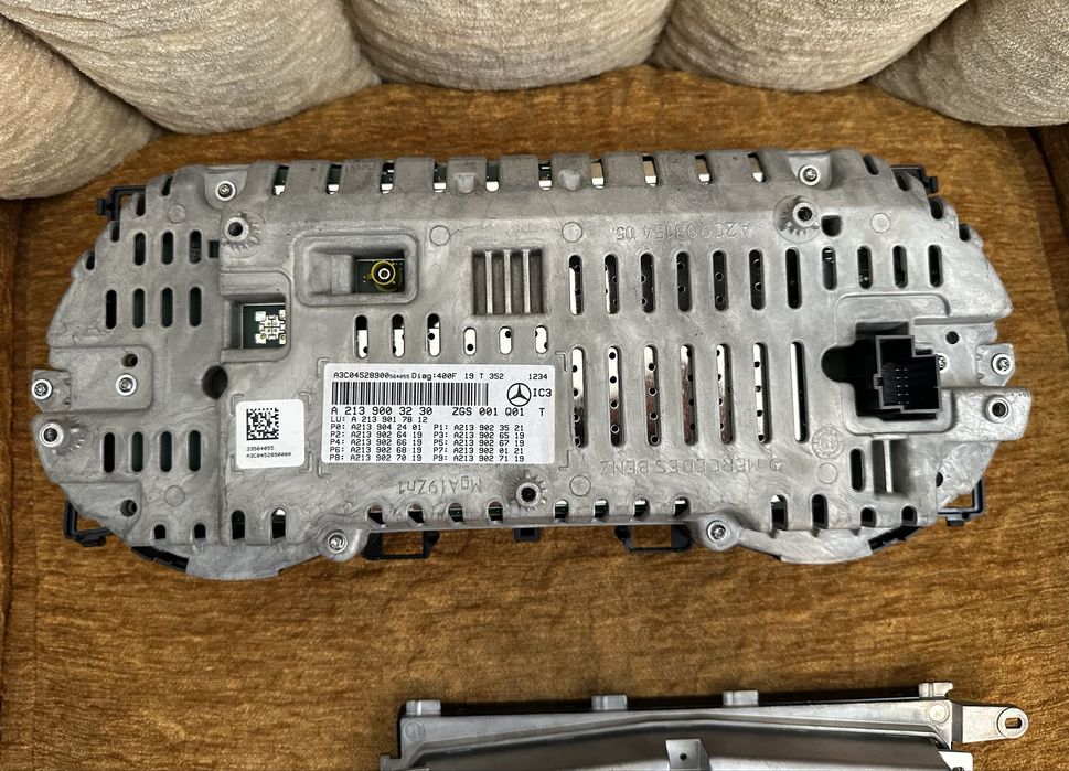 Ceasuri bord / Ceas bord / Display Navigatie Mercedes E W213 W238