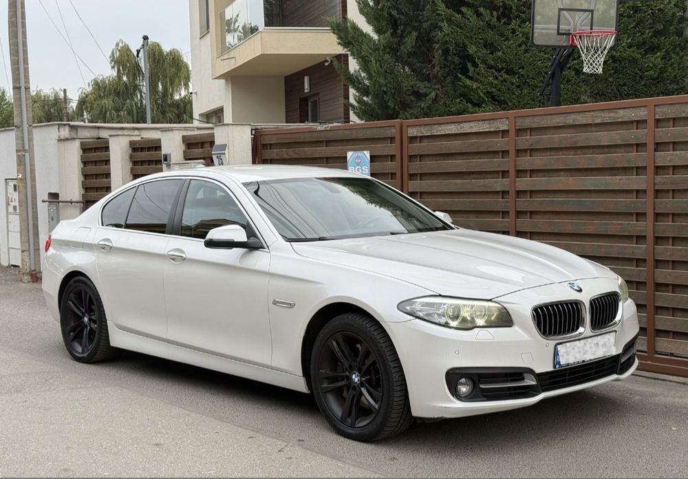BMW Seria 5 2015 — imagine 16