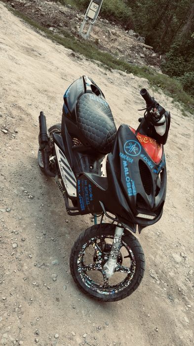 Yamaha Aerox.