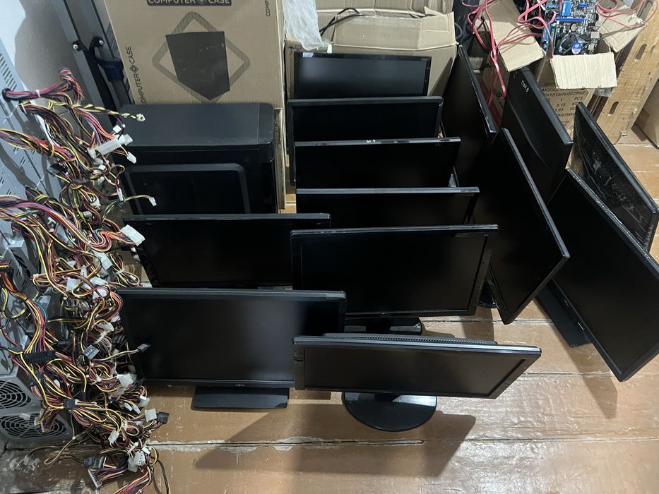 Продам Мониторы от 18.5-20 есть 13 шт