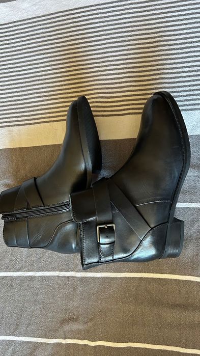 Кожени боти Clarks 35