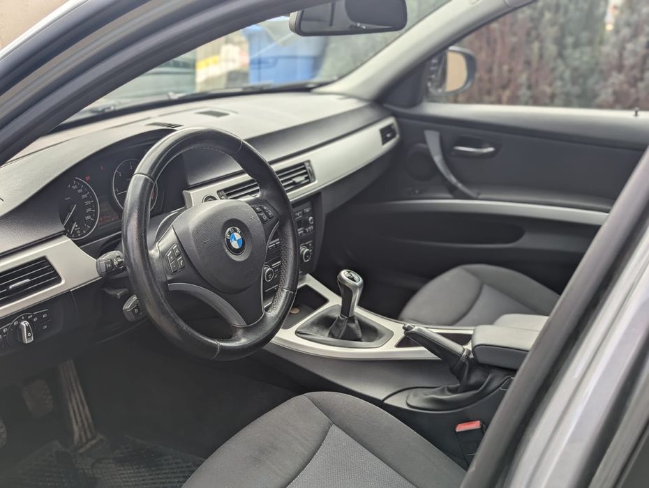 Dezmembrez BMW e91 n47 d20c 184cp