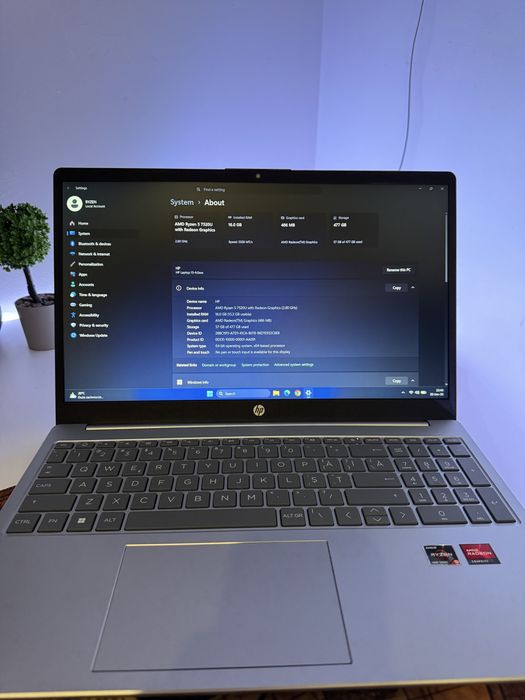 Laptop HP 15 – Ryzen 5 7520U, 16GB RAM, SSD 512GB, Ca Nou, Garanție până în Iulie 2027