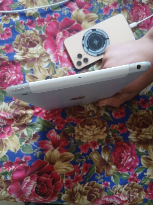 IPad mini 7 iclotga tushgan