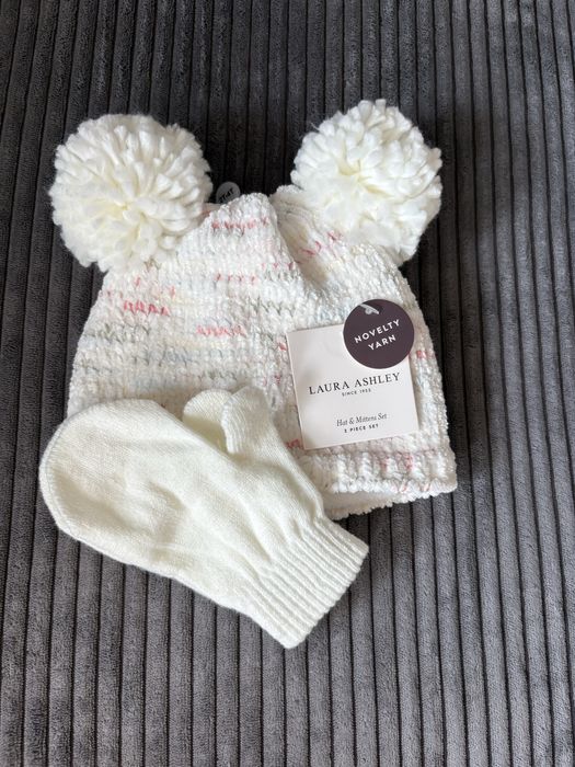 Детски зимни комплекти - ръкавички, шапки и аксесоари.