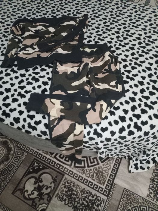 Модная одежда новые все по 3000.