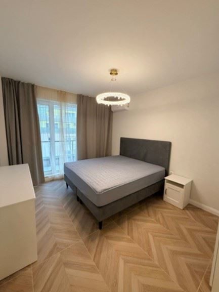 Дава се под наем Тристаен апартамент в София, Витоша - 127 кв.м за 1345.38 € - Снимка #2