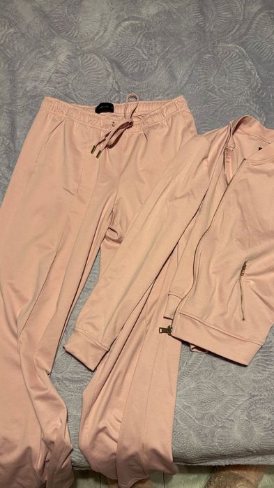 Дамски комплекти