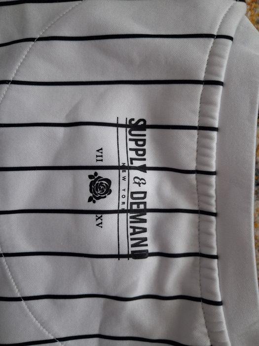 Vând Tricou +Șapcă  Barbati mărimea L stil NBA